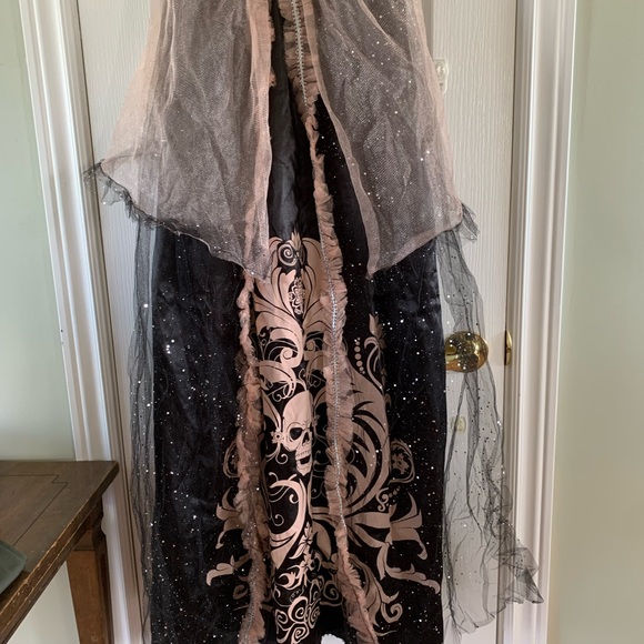 Skeleton Queen dress costume - Picture 3 of 4